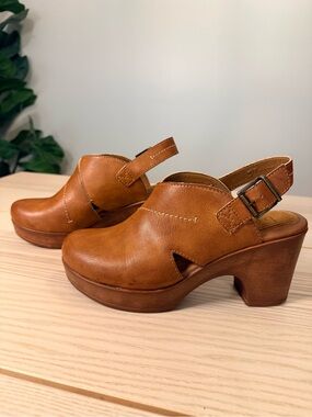 B.o.c. Born Concept Cecila Tan Brown Platform Clogs Slingback Size 9M